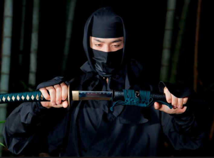 ninjas,ronin,samurais,historias,cultura,japón,mitos,leyendas,armas,tazas,anime,series,películas,cine,guerreros,mercenarios,cosplay,disfraces,katana,espada,maestros,disfraz